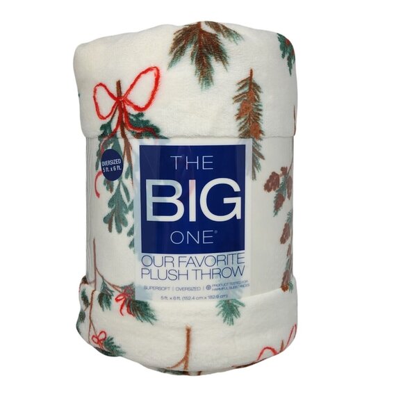 The Big One Oversized Holiday Plush Throw Blanket Sprigs Christmas 60" x 72" - Picture 1 of 10